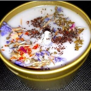 Hand crafted natural lilac candle